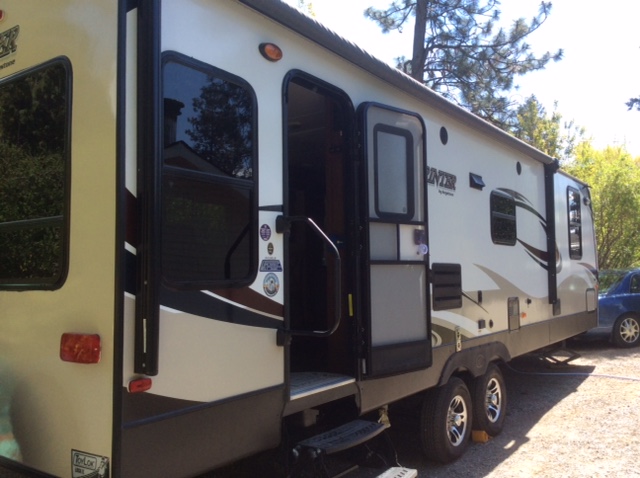 RV Days Holiday Trailer Rentals | 9995 Victoria Rd S, Summerland, BC V0H 1Z2, Canada | Phone: (250) 483-4007