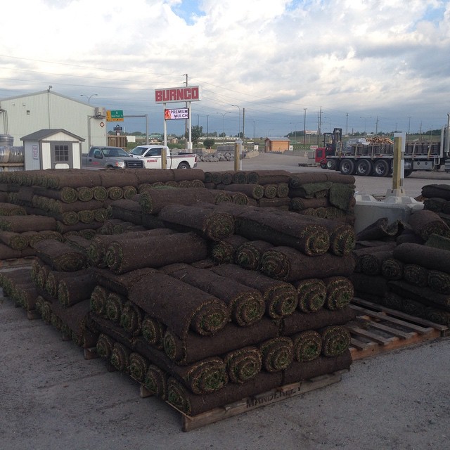 BURNCO Landscape Centre | 262111 Balzac Blvd, Balzac, AB T4B 2T3, Canada | Phone: (403) 252-1131