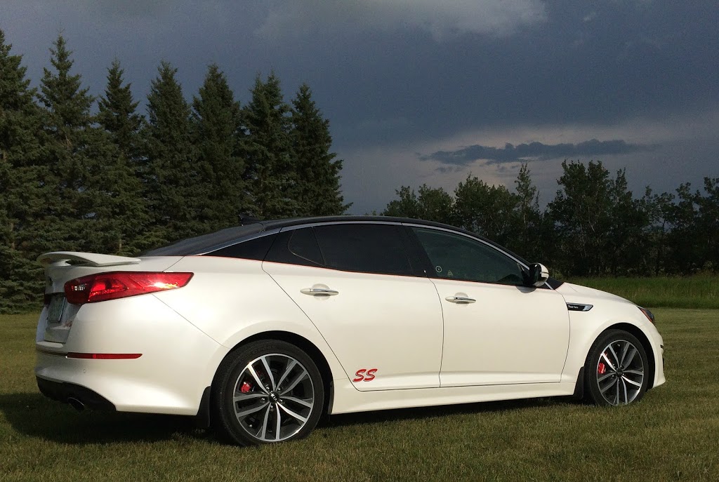 FFUN Collision Centre | 501 Avenue P S, Saskatoon, SK S7M 4A8, Canada | Phone: (306) 244-6322