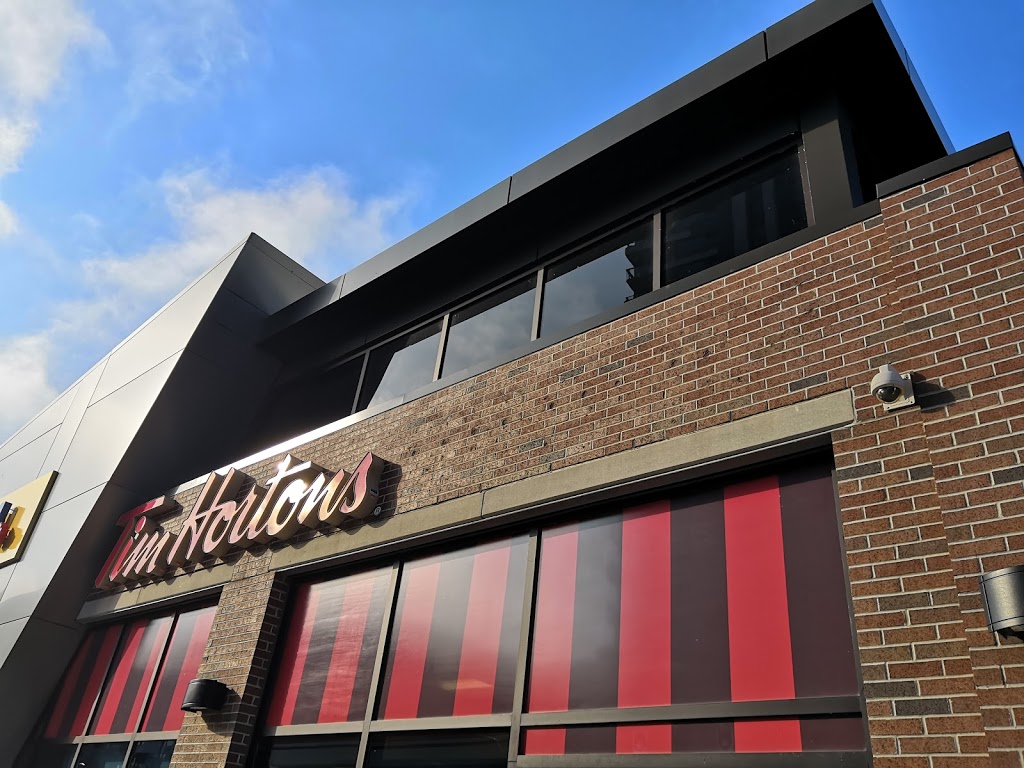 Tim Hortons | 150 Lakeshore Rd E, Mississauga, ON L5G 1E9, Canada | Phone: (905) 271-8467