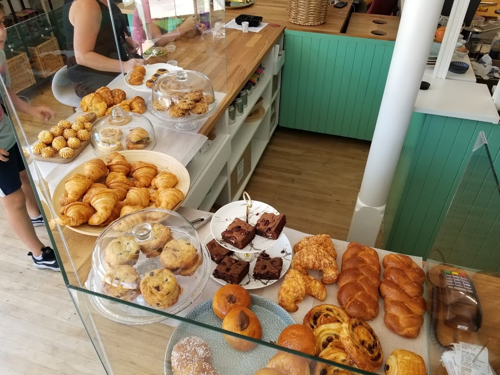 Le Saint Louis café | 4800 Rue de Bullion, Montréal, QC H2T 1Y8, Canada | Phone: (514) 543-1701