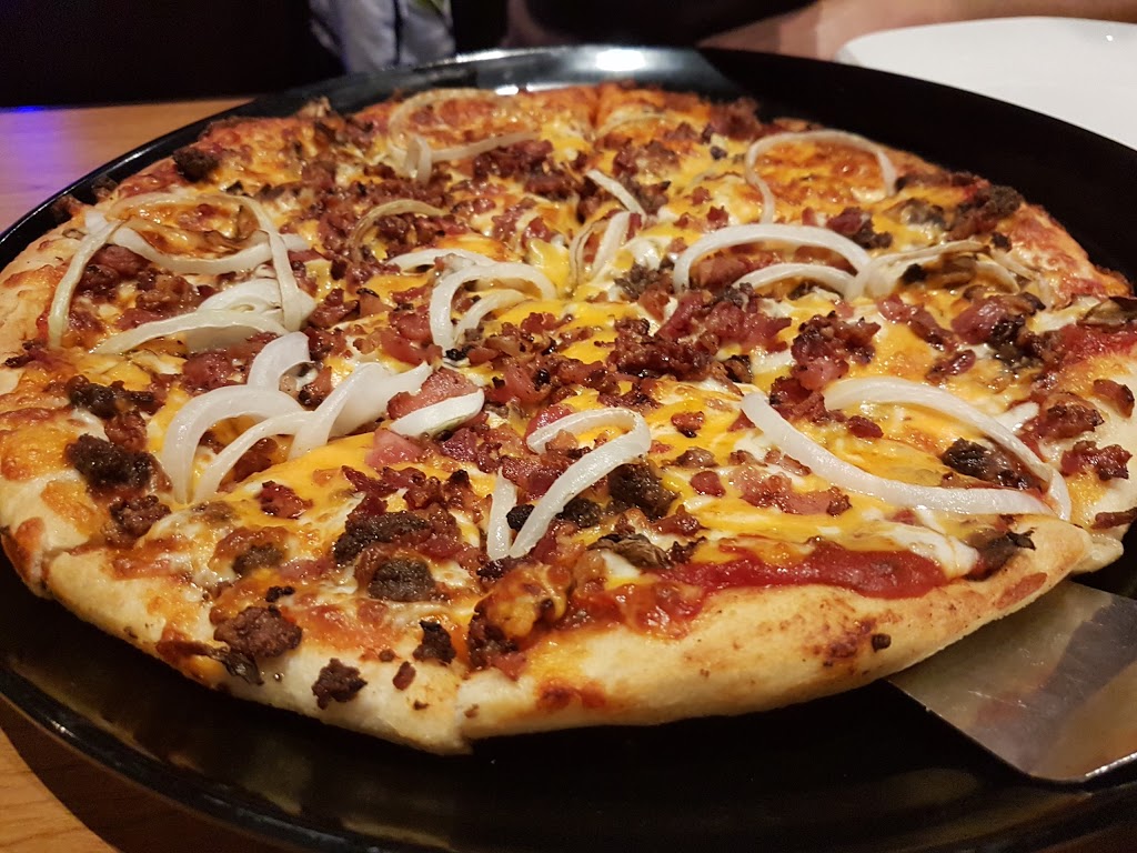 Boston Pizza | Garden City, 2211 McPhillips St unit a, Winnipeg, MB R2V 3M5, Canada | Phone: (204) 925-4105