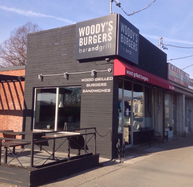 Woodys Burgers | 3795 Lake Shore Blvd W, Etobicoke, ON M8W 1R2, Canada | Phone: (416) 546-2093