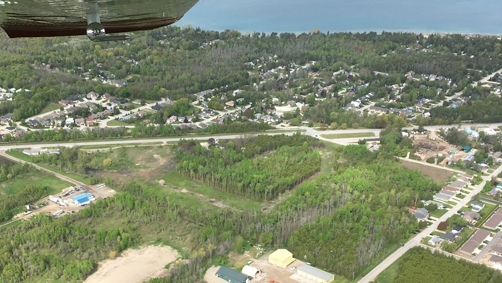 Southampton Landing | 400 Railway St, Southampton, ON N0H 2L0, Canada | Phone: (519) 386-4866