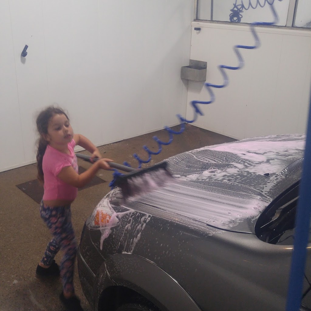 Rainbow Car Wash | 279 King George Rd, Brantford, ON N3R 5L1, Canada | Phone: (905) 616-5049