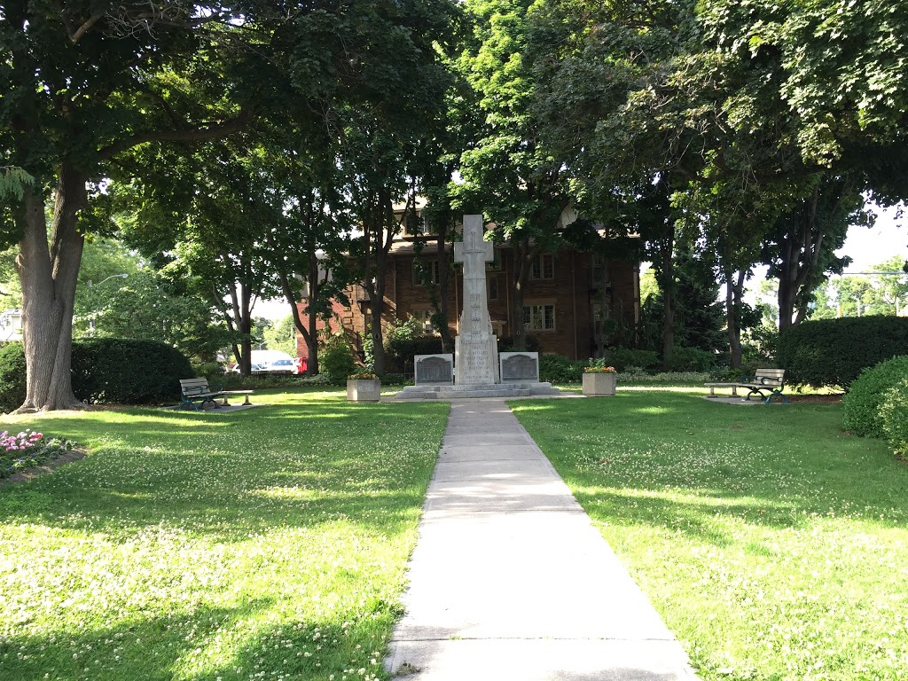 Vimy Ridge Parkette | 2546 Lake Shore Blvd W, Toronto, ON M9C 2Y2, Canada