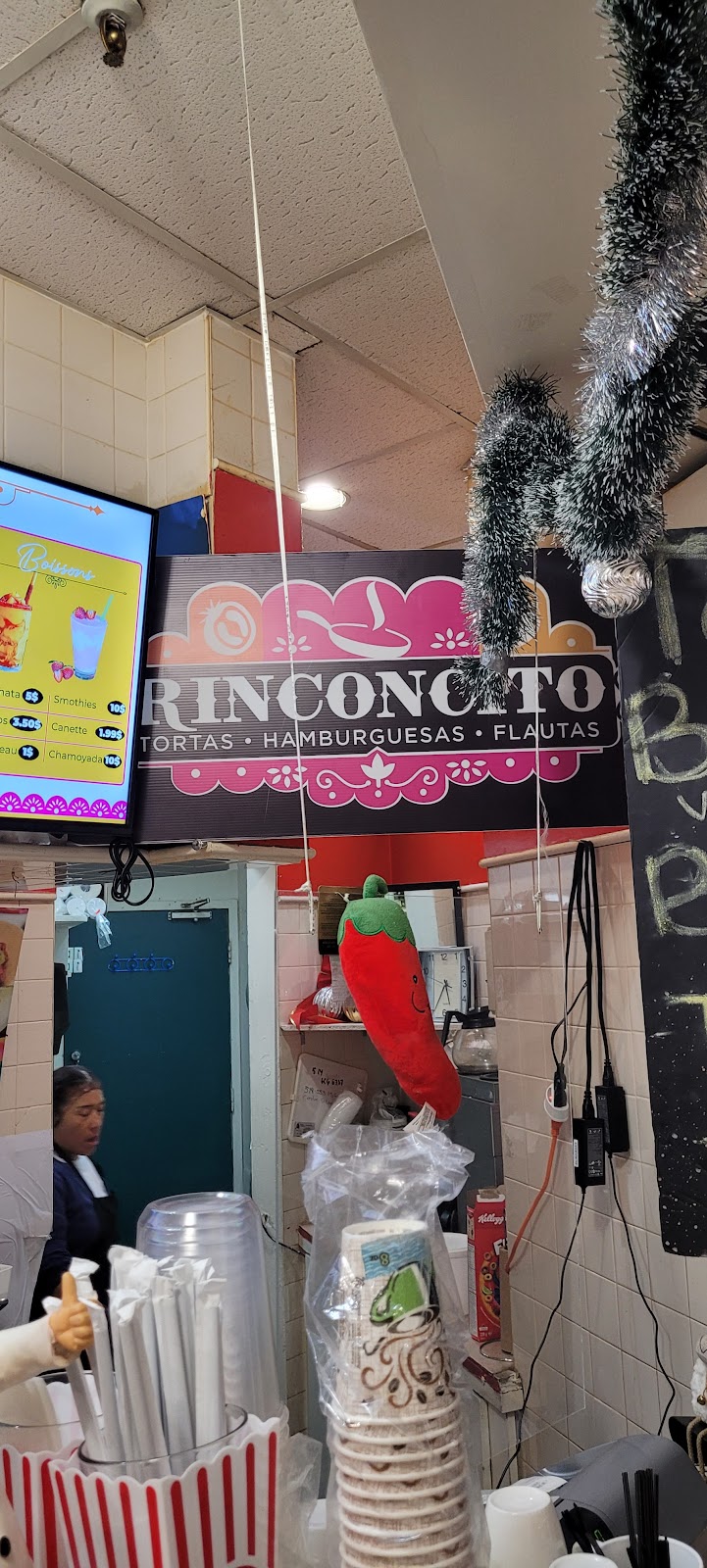 El Rinconcito - Laval | 3100 Blvd. de la Concorde E, Laval, QC H7E 2B8, Canada | Phone: (514) 622-7796