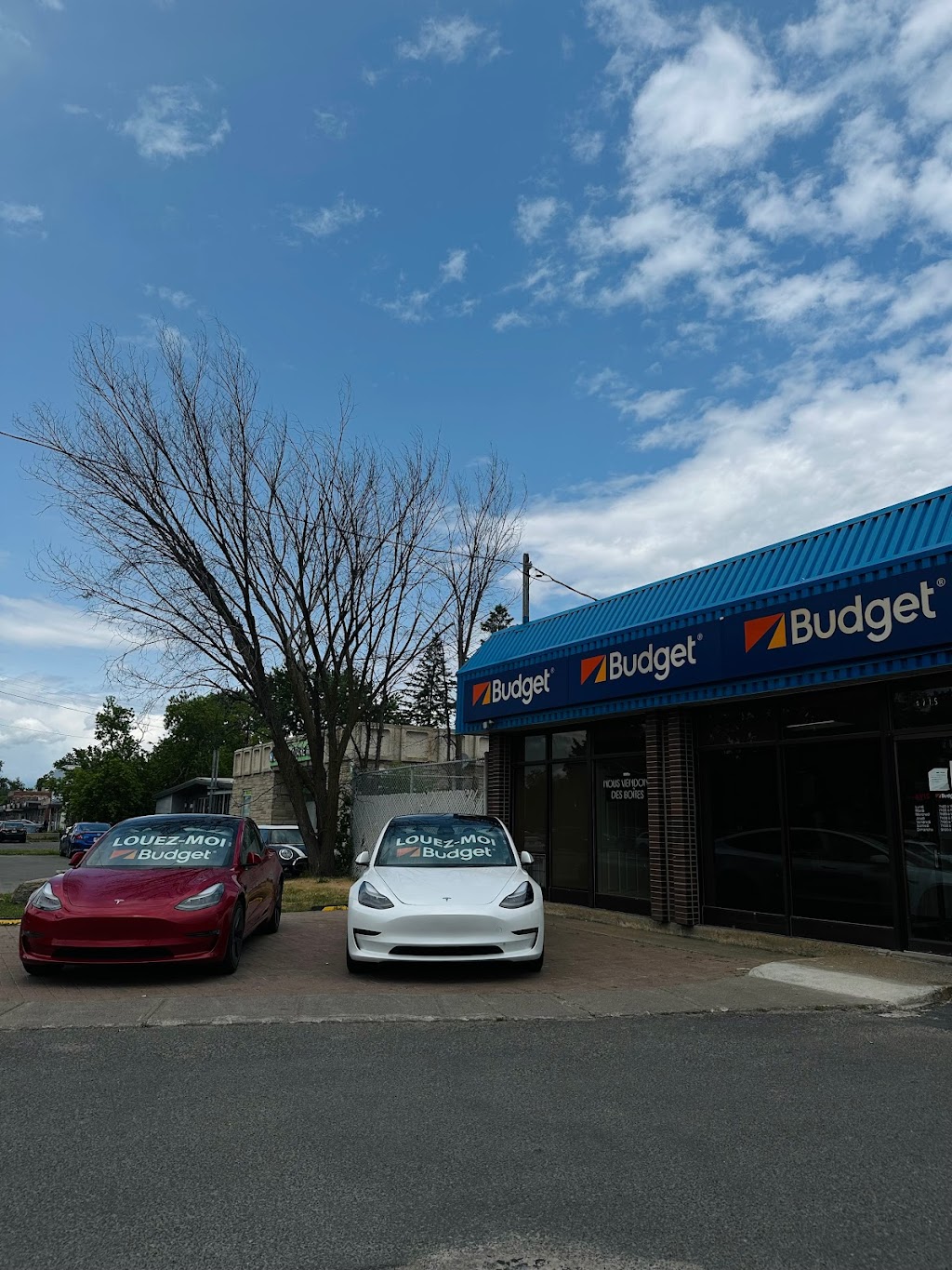 Avis Car Rental | 4715 Bd des Sources, Pierrefonds - Roxboro, QC H8Y 3C6, Canada | Phone: (514) 683-5560