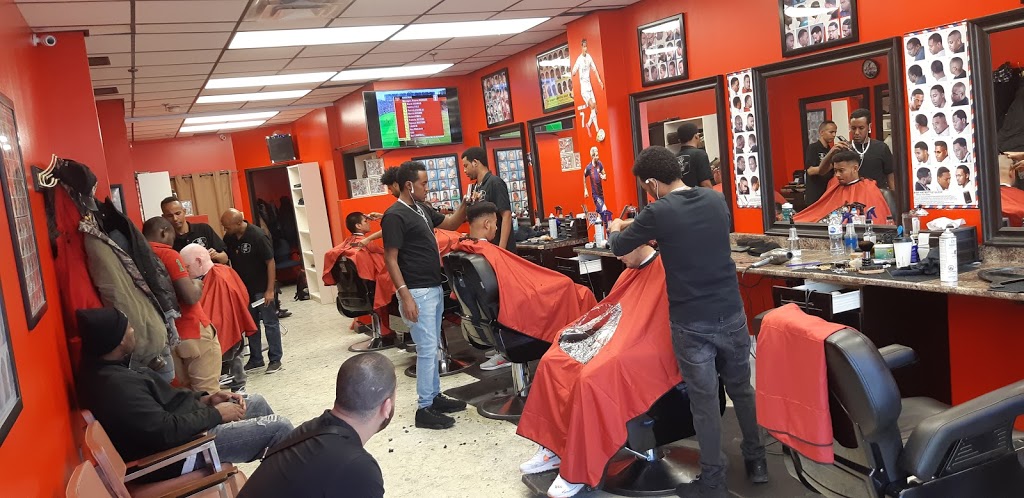 Zizu Barber Shop | 255 Vaughan St, Winnipeg, MB R3C 1T8, Canada | Phone: (204) 783-8388