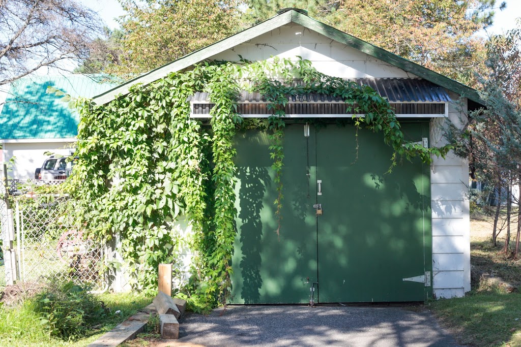 Auberge/Restaurant Lile De France | 2188 Chemin du Tour du Lac, Nominingue, QC J0W 1R0, Canada | Phone: (819) 278-0364