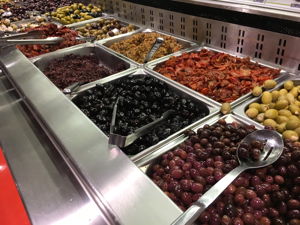 Loblaws | 17 Leslie St, Toronto, ON M4M 3H9, Canada | Phone: (416) 469-2897