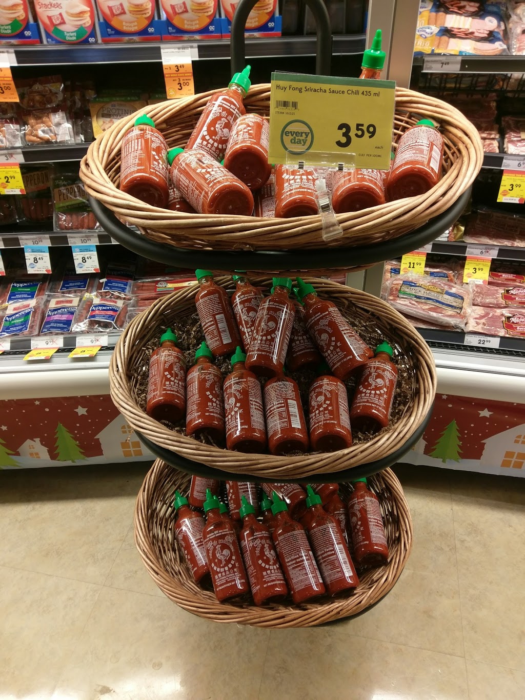 Aspen Landing Shopping Centre | 17 17th St, Calgary, AB T3H 0N5, Canada | Phone: (403) 716-3162