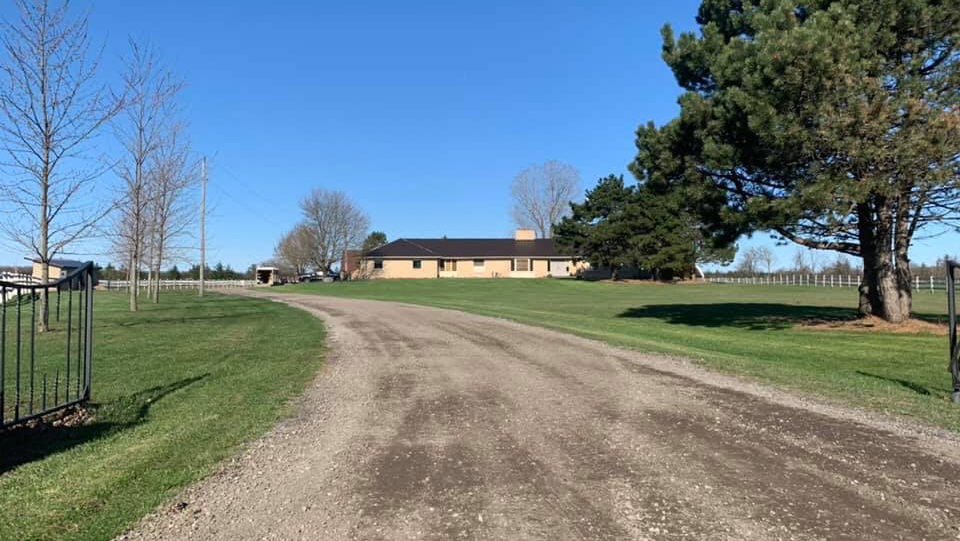 Grassroots Equestrian | 6119 Mandaumin Rd, Camlachie, ON N0N 1E0, Canada | Phone: (519) 381-1709