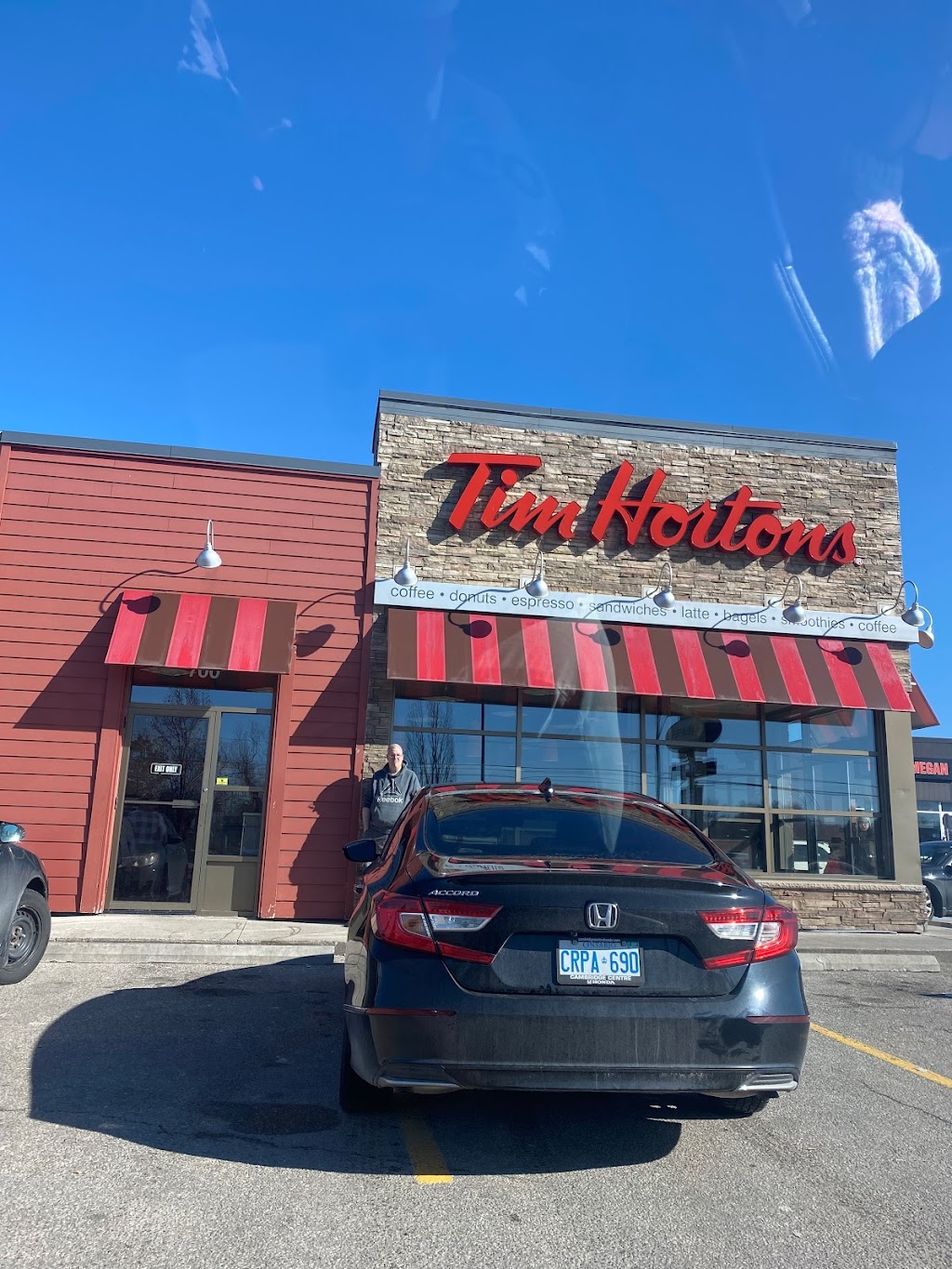 Tim Hortons | restaurant | 700 Westmount Rd E, Kitchener, ON N2M 1R9, Canada | 5195810679 OR +1 519-581-0679