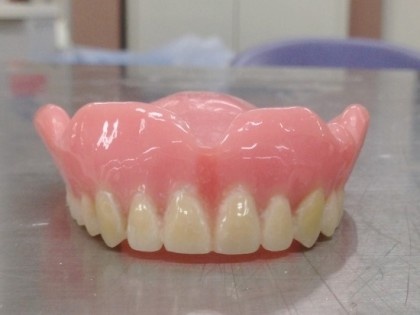 Suns Dental Laboratory Ltd | 1200 Lynn Valley Rd, North Vancouver, BC V7J 2A2, Canada | Phone: (604) 988-2241
