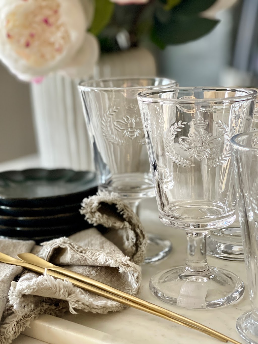 Willow and Lace Home | 22478 Adelaide Rd, Mount Brydges, ON N0L 1W0, Canada | Phone: (905) 870-9368
