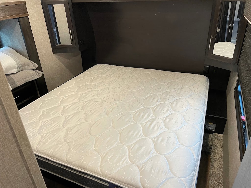 MasterBedroom | 393 Sidney St, Belleville, ON K8P 3Z9, Canada | Phone: (613) 966-7024