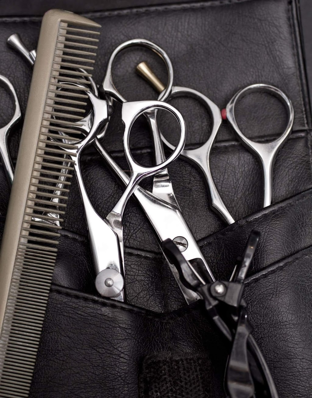 Attitude Coiffure | 2001 Av Victoria, Saint-Lambert, QC J4S 1H1, Canada | Phone: (450) 812-5533