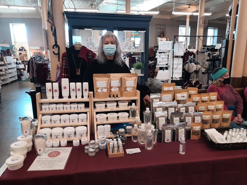 Grand Community Market | 129 Victoria St E, Amherst, NS B4H 1X9, Canada | Phone: (902) 667-7866