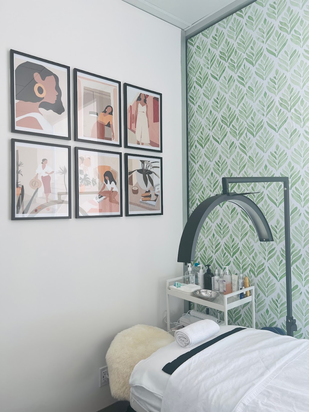 Cocoa Esthetiques | 350 (3rd Floor, 2414 16 Ave NW Suite 24, Calgary, AB T2M 0M5, Canada | Phone: (587) 883-9943