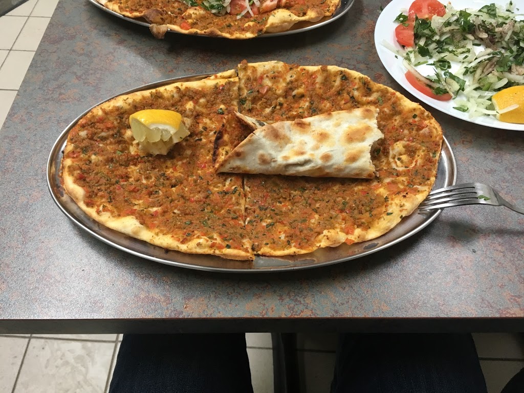 Gaziantep Lahmacun | 5047 Boulevard Couture, Saint-Léonard, QC H1R 3B9, Canada | Phone: (514) 955-2828