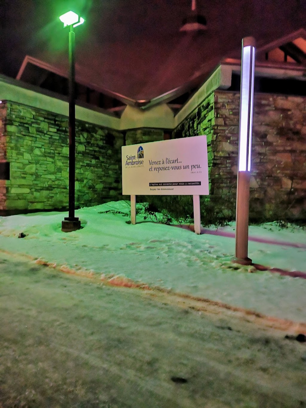 Église Saint-Ambroise-de-la-Jeune-Lorette | 277 Rue Racine, Québec, QC G2B 1E7, Canada | Phone: (418) 842-1906