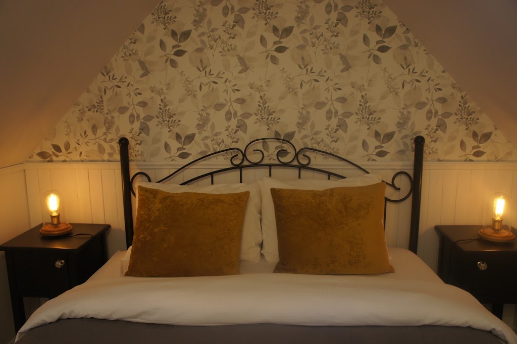 Gite La Trembling | 1315 Montée Kavanagh, Mont-Tremblant, QC J8E 2P3, Canada | Phone: (819) 425-5959