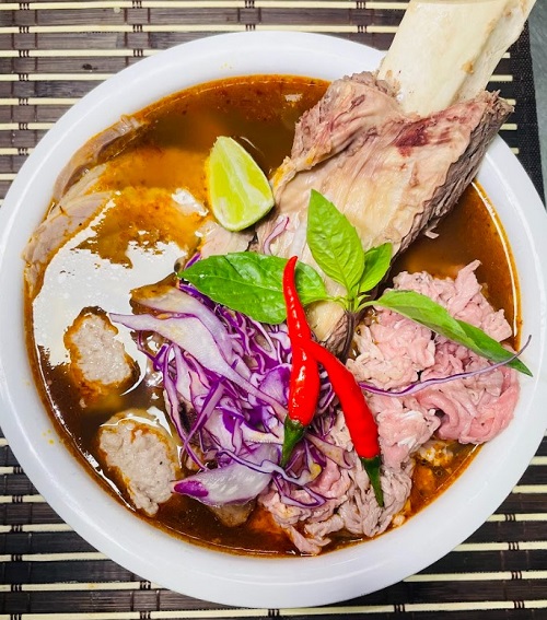 Pho Nga Son | 10909 Yonge St, Richmond Hill, ON L4C 3E3, Canada | Phone: (905) 237-8889
