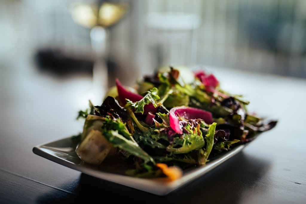Restaurant Le Rang 9 | 250 Rang des Îles, Saint-Gédéon, QC G0W 2P0, Canada | Phone: (418) 549-7111