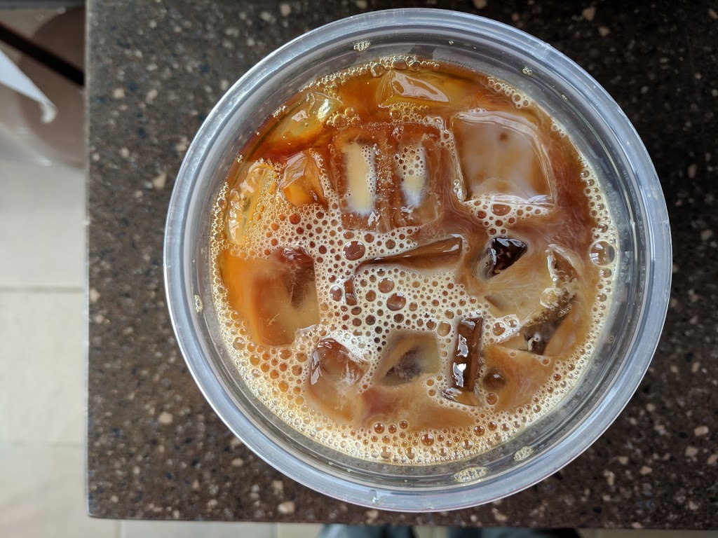 Starbucks | 1710 Yonge St #1, Richmond Hill, ON L4E 0K4, Canada | Phone: (905) 770-3197