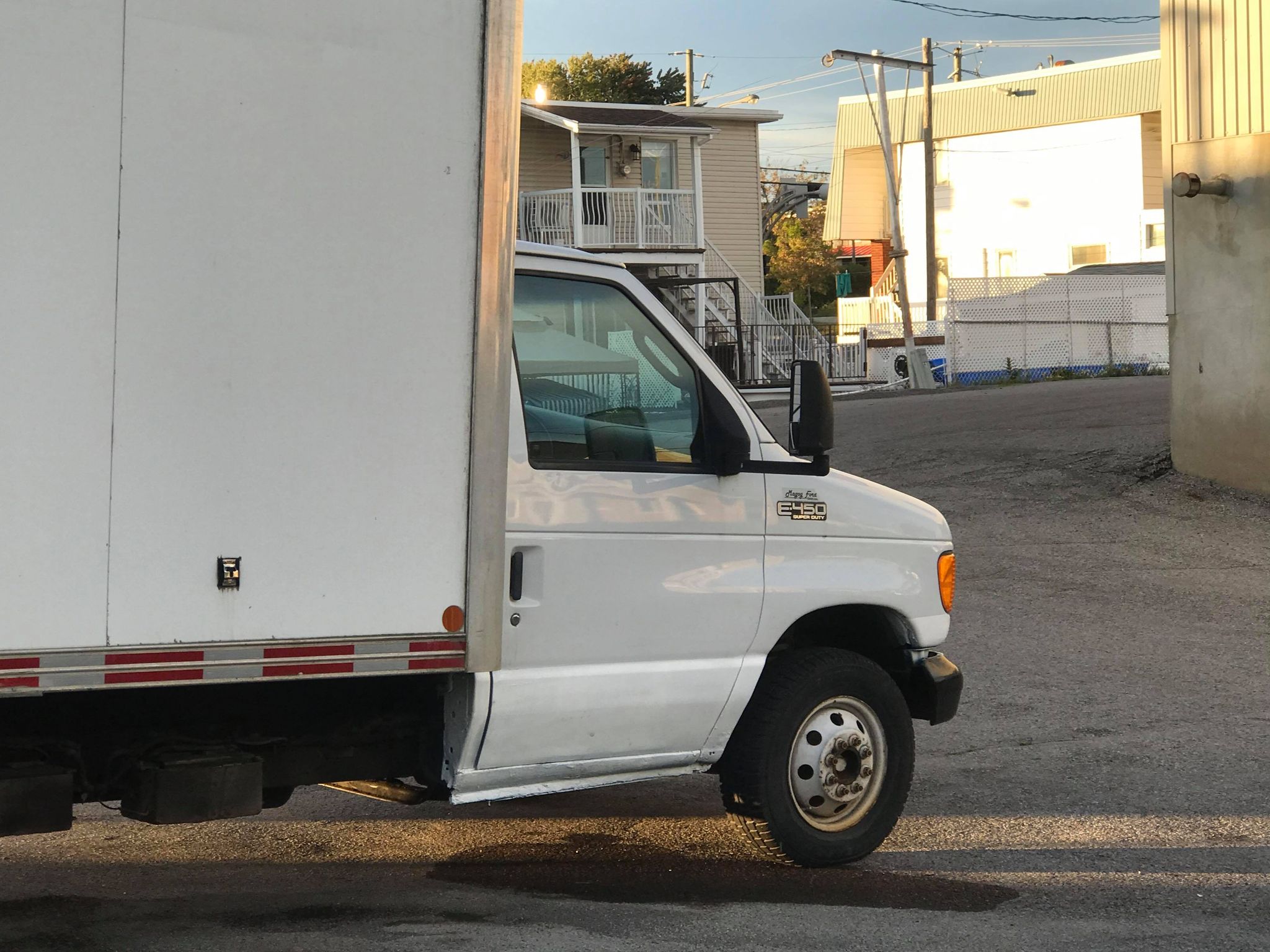 Transport/Déménagement Five Star | 426 Bd Thibeau, Trois-Rivières, QC G8T 6Y9, Canada | Phone: (438) 270-3436