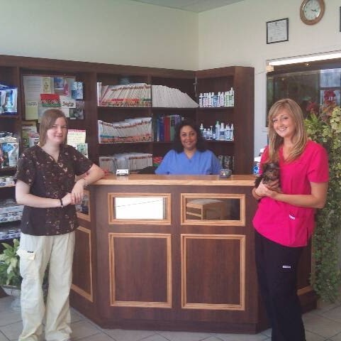 Aquitaine Animal Hospital - Mississauga | 6550 Meadowvale Town Centre Cir, Mississauga, ON L5N 4B7, Canada | Phone: (905) 285-0015