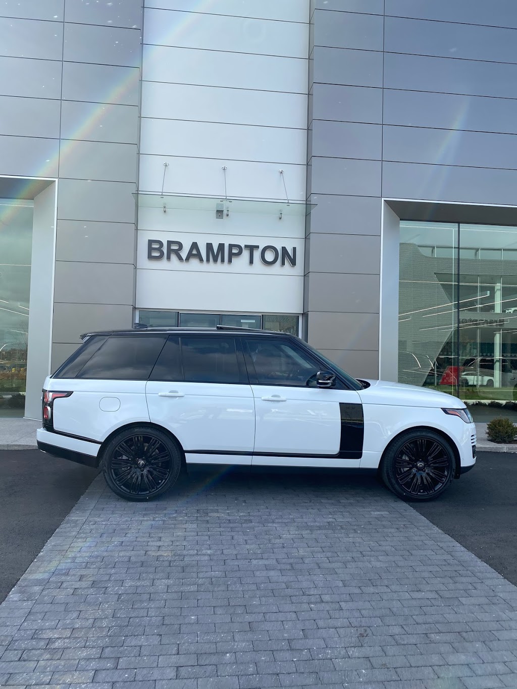 Land Rover Brampton | 50 Coachworks Cres, Brampton, ON L6R 3Y2, Canada | Phone: (905) 500-2005
