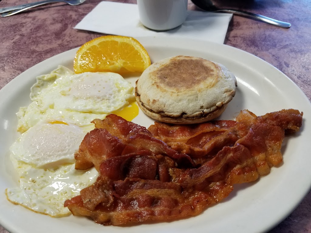 Tinas Place | 5835 Buffalo St, Sanborn, NY 14132, USA | Phone: (716) 731-2444