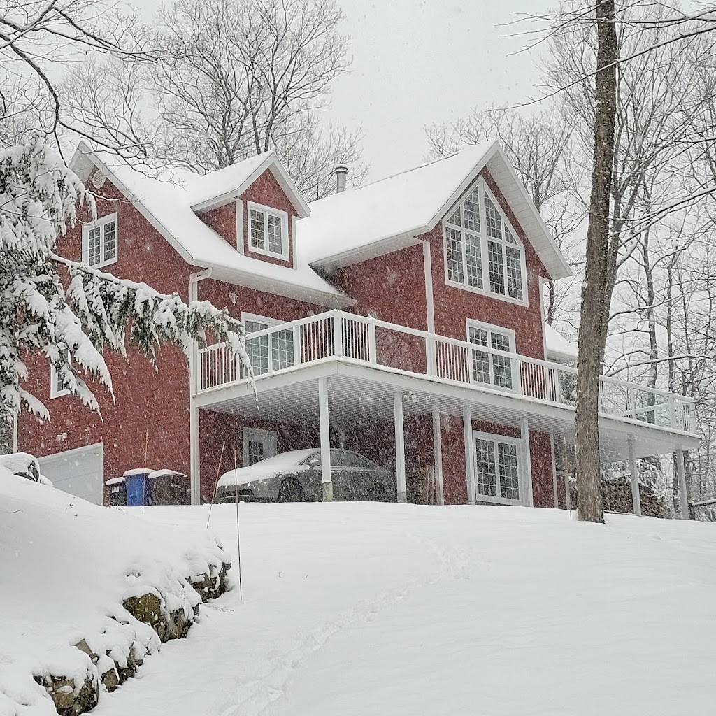 Gîte du Versant | 54 Rue Raymond Lemieux, Shefford, QC J2M 1Y5, Canada | Phone: (438) 823-5857