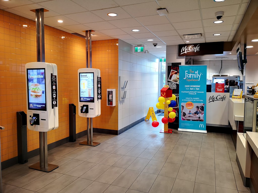 McDonalds | 250 Shawville Blvd SE #10, Calgary, AB T2Y 2Z7, Canada | Phone: (403) 254-0310
