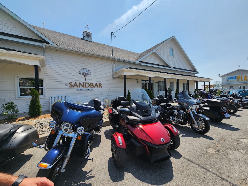 Le Sandbar | 260 Avenue de Venise O, Venise-en-Québec, QC J0J 2K0, Canada | Phone: (450) 529-0355