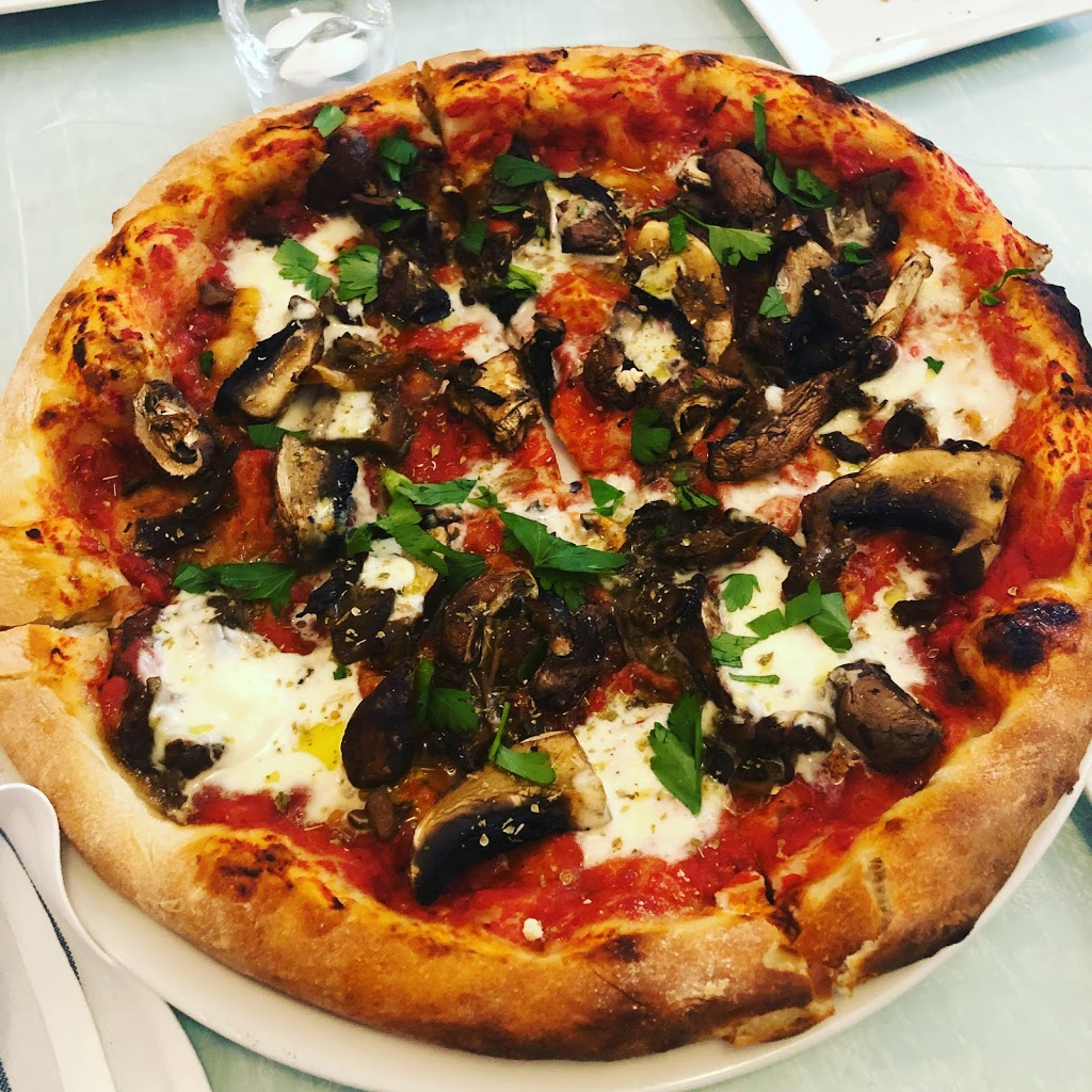 coast Italian Takeout | 23 St Johns Rd, Toronto, ON M6P 1T7, Canada | Phone: (647) 352-4999