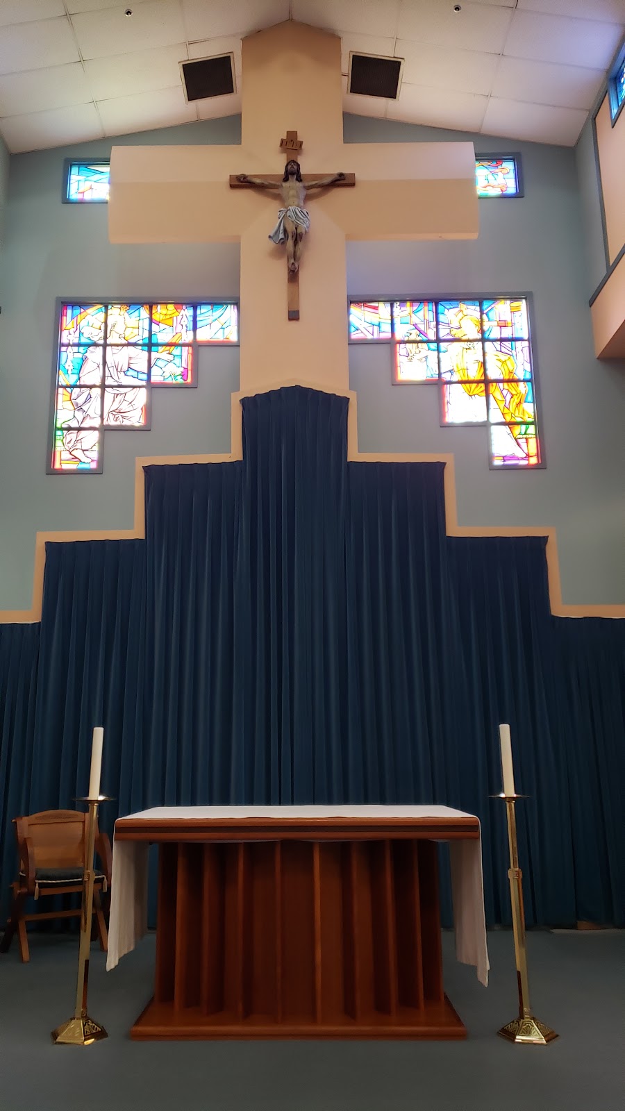Christ The King Catholic Church | 1599 Tunner Dr, Courtenay, BC V9N 8N3, Canada | Phone: (250) 334-4716