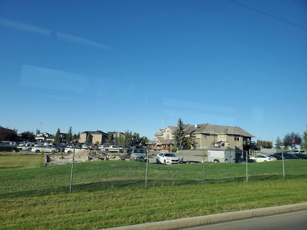 Lakeside Golf Club | 555 Lakeside Greens Dr, Chestermere, AB T1X 1C5, Canada | Phone: (403) 569-9111