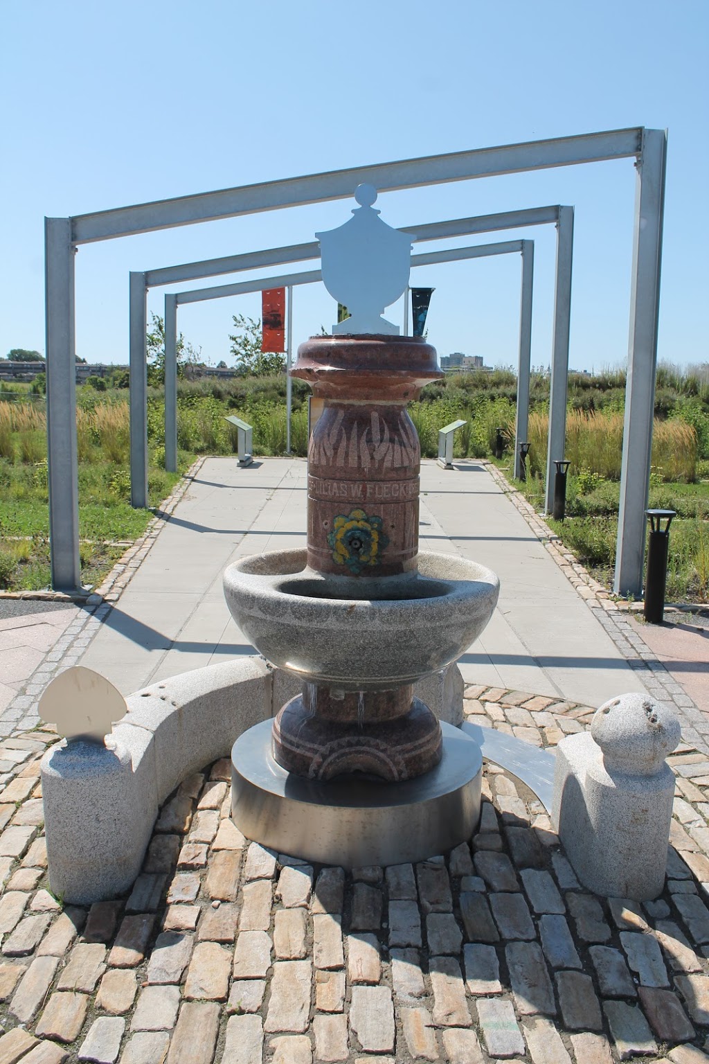 Fleck Fountain Plaza | 104 Booth St, Ottawa, ON K1R 7K3, Canada | Phone: (800) 465-1867