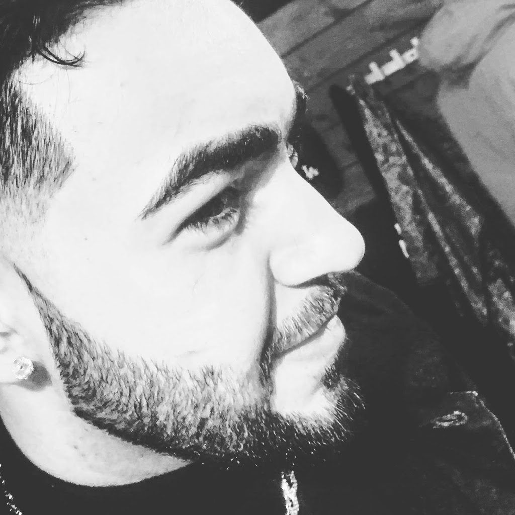 Paris barbershop qc | 647 Ave Royale, Quebec City, QC G1E 1Y8, Canada | Phone: (418) 478-5230