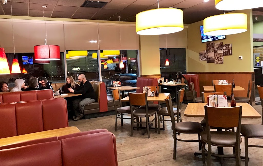 Dennys | 25 Woodstream Blvd, Woodbridge, ON L4L 7Y8, Canada | Phone: (905) 605-8168