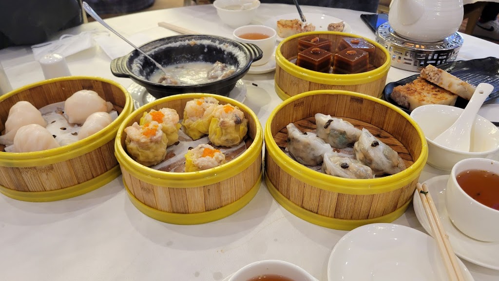 Prince Seafood Restaurant | 2881 Grandview Hwy, Vancouver, BC V5M 2E1, Canada | Phone: (604) 430-6808