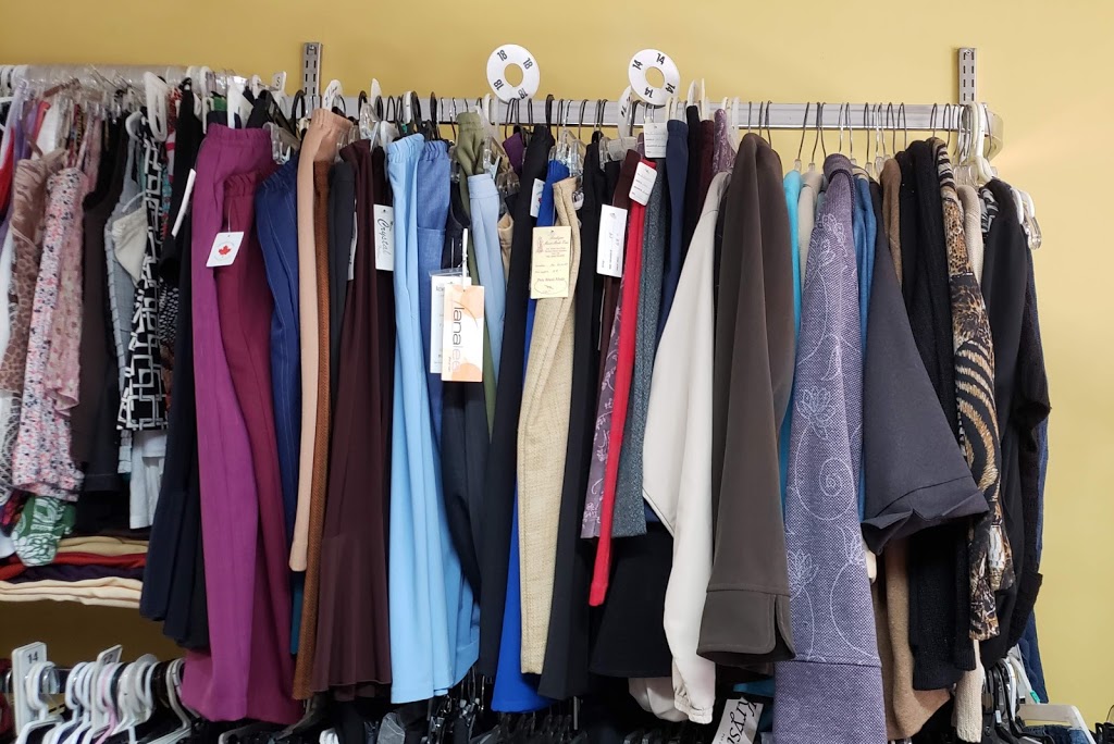 Boutique A Son Aise | 1552 Avenue Saint-Louis, Plessisville, QC G6L 2M9, Canada | Phone: (819) 621-3072