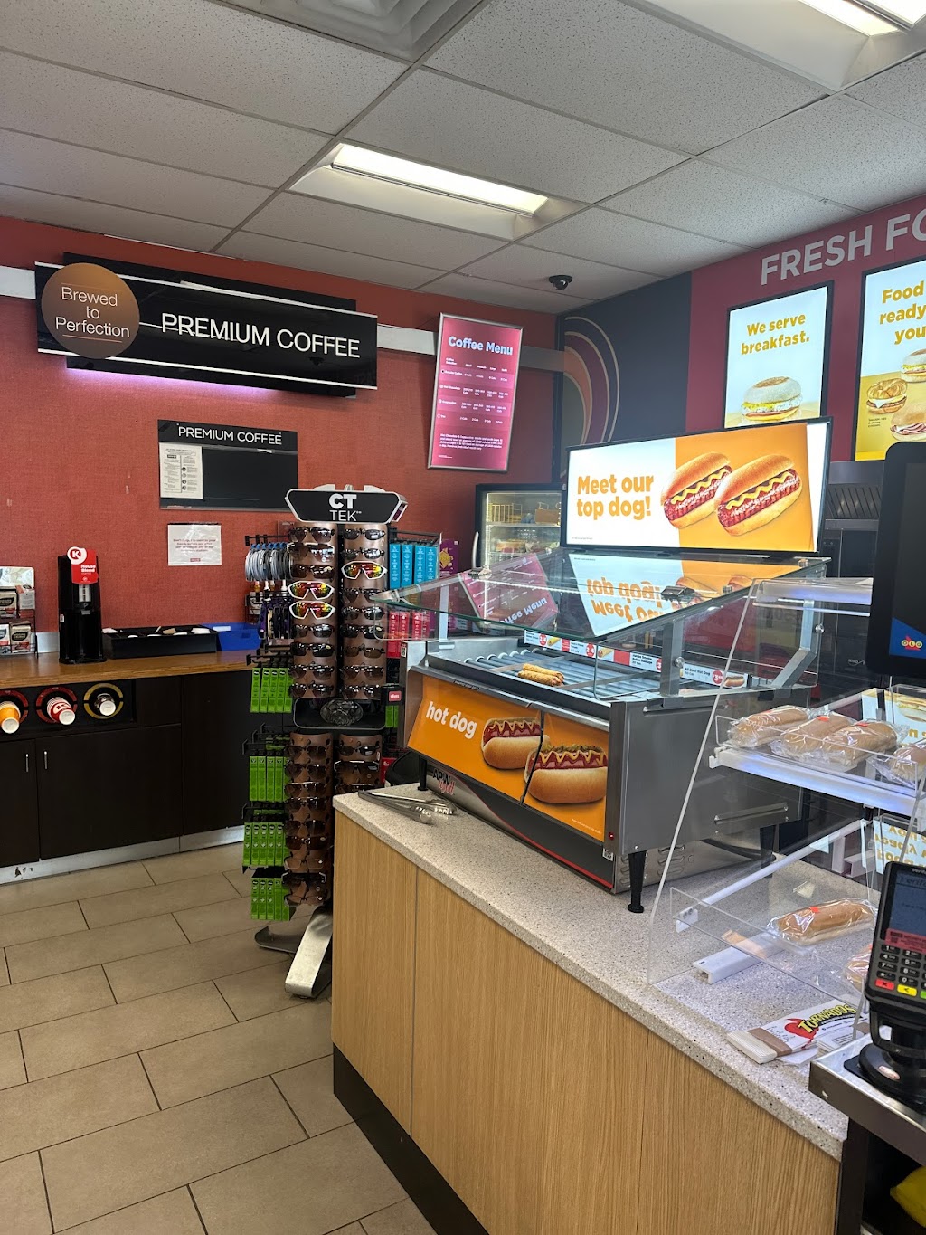 Macs Convenience | 3389 Petawawa Blvd, Petawawa, ON K8H 1X6, Canada | Phone: (613) 687-2609