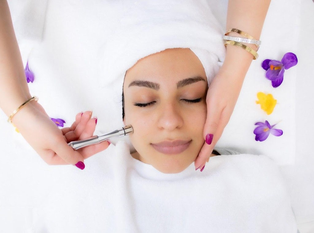 Silk Advanced Skin Care | 738 Marine Dr, North Vancouver, BC V7M 1H3, Canada | Phone: (604) 379-8533