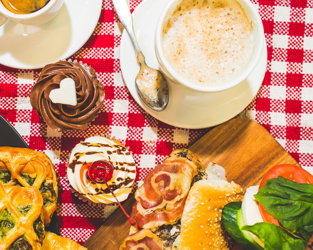 Mandys Cafe | 1791 Kilborn Ave, Ottawa, ON K1H 6N2, Canada | Phone: (613) 422-3325