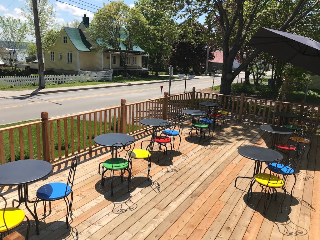 Le bistrot de l’Île d’Orléans | 6926 Chemin Royal, Saint-Laurent-de-lÎle-dOrléans, QC G0A 3Z0, Canada | Phone: (418) 991-0578