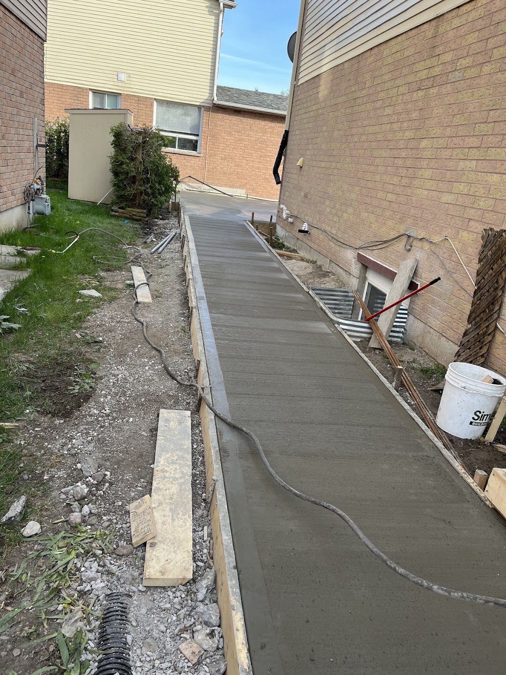 First Choice Building Solutions | 30 45th St S #7, Wasaga Beach, ON L9Z 0A6, Canada | Phone: (647) 248-3737